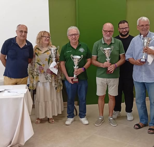 Il podio over 65: Rocco Di Gianni, Gabriele Mileto, Maria Rosa Centofante e Riccardo Gueci