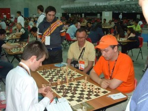 r09   dscf0146 navara e kamsky analisi