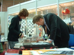 r11a   dscf0206 shirov