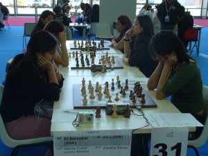 r13   dscf0068   el salvador   peru